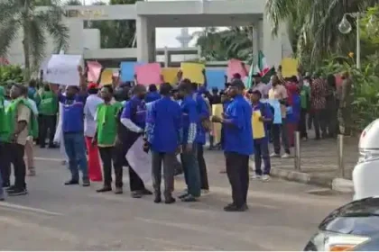 Workers Block Abuja Hotel, Protest Alleged Unfair Labour Practices