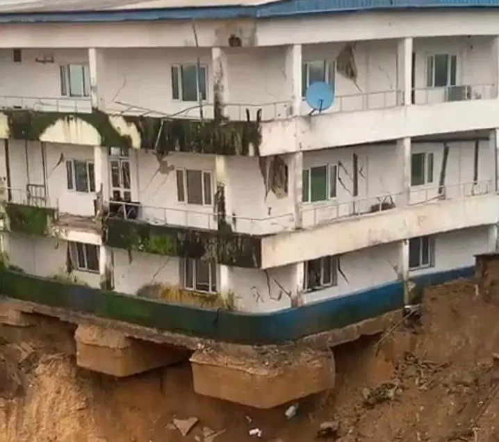 Hospital Building Collapses in Calabar After Heavy Rainfal