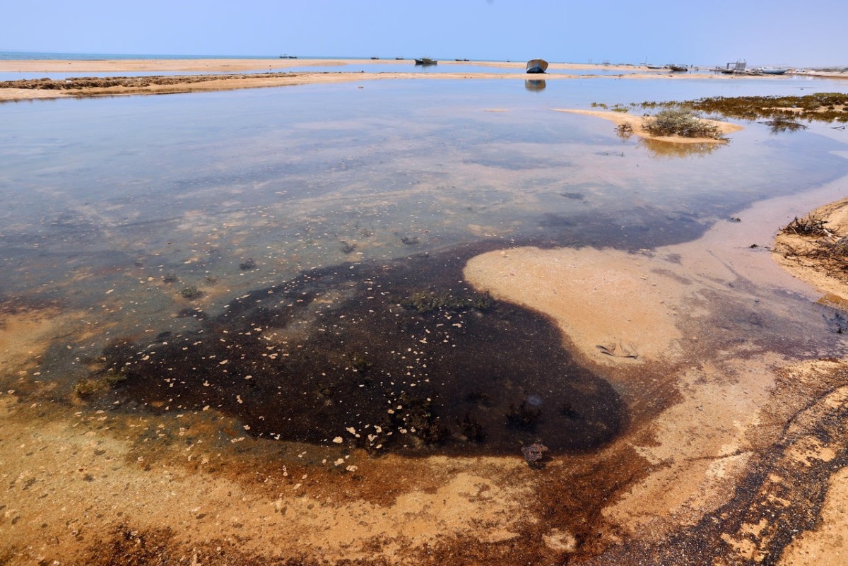 Russian Tanker Oil Spill Spreads Across 7.5 Miles of Oman’s Coastline