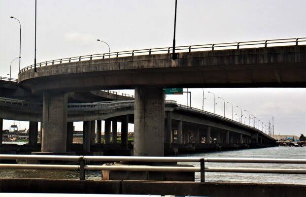 Commuters, Boat Operators Save Woman From Lagos Lagoon